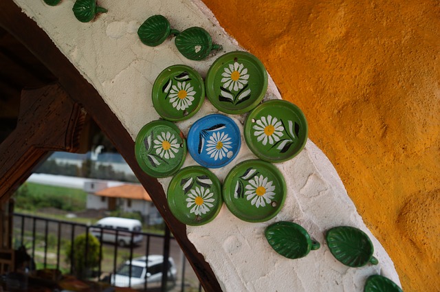 小查尔斯·哈里斯通过八回合点数战胜安吉尔·雷博拉，彰显坚韧与技巧.